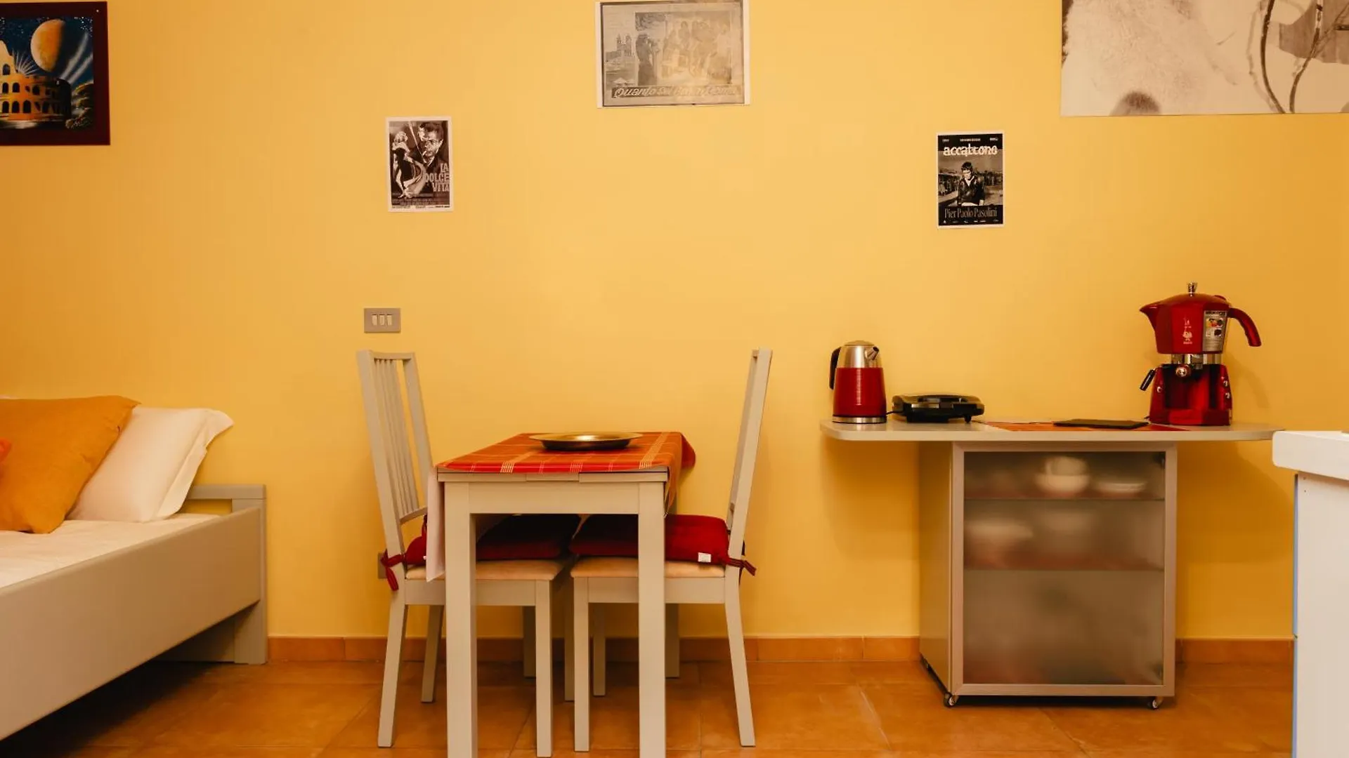 Studio House Da Pasolini A Mastroianni Rome Apartment